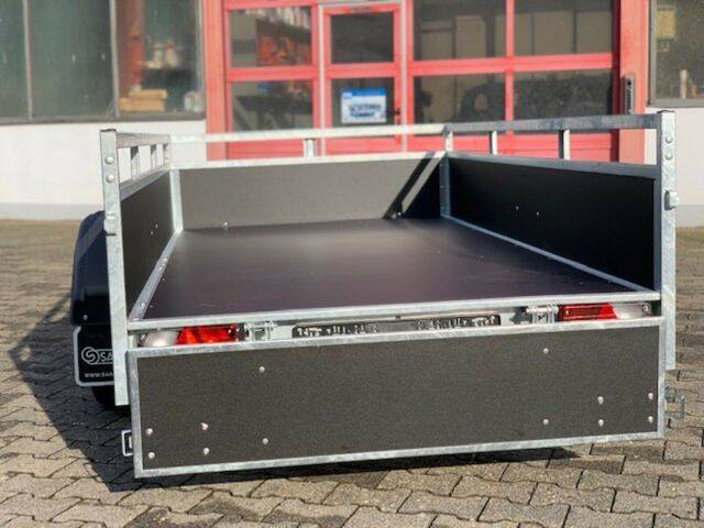 Kastenanhänger Saris AMG 75 Classic Wood - geschweißter Rahmen