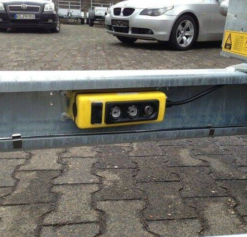 saris-dreiseitenkipper-pk-royal-giant-30-elektrisch-kippbar-07 Dreiseitenkipper Saris PK Royal Giant 30 - 3-Seiten elektrisch kippbar