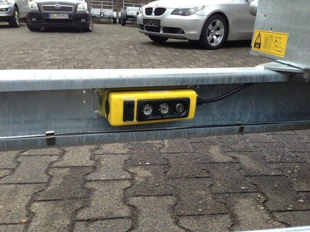 saris-dreiseitenkipper-pk-royal-giant-30-elektrisch-kippbar-07 Dreiseitenkipper Saris PK Royal Giant 30 - 3-Seiten elektrisch kippbar