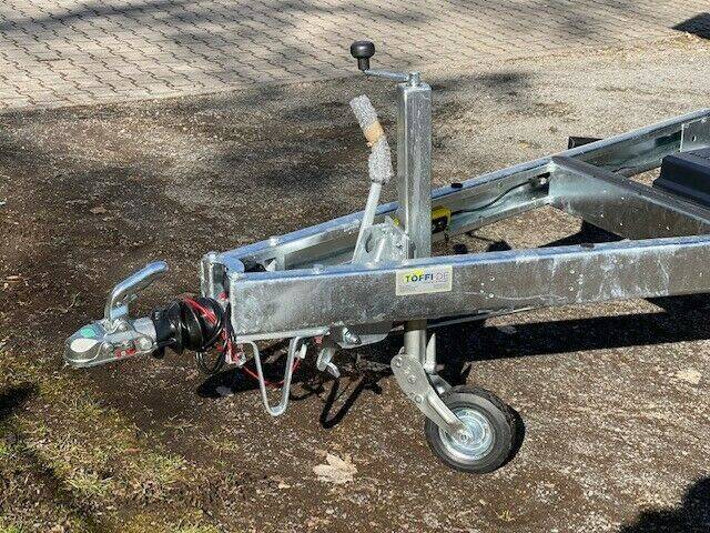 Kipper Saris K1 306 170 2700 E - Elektrisch mit Schienenschächten