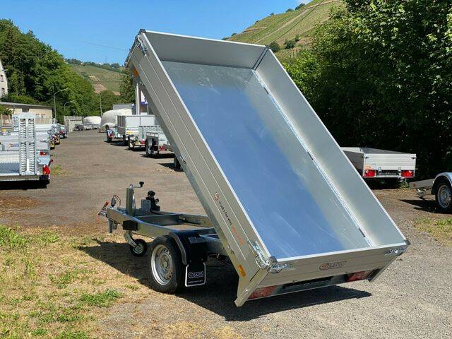 Kipper Saris K1 256 150 1500 Heckkipper mit Handpumpe