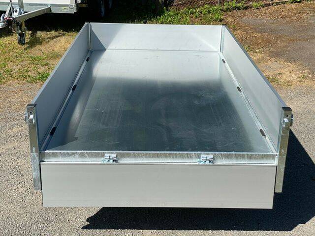 Kipper Saris K1 276 150 1500 - Heckkipper mit Handpumpe