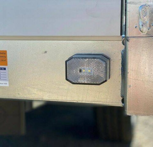 Kipper Saris K1 256 150 1.500kg elektrisch kippbar