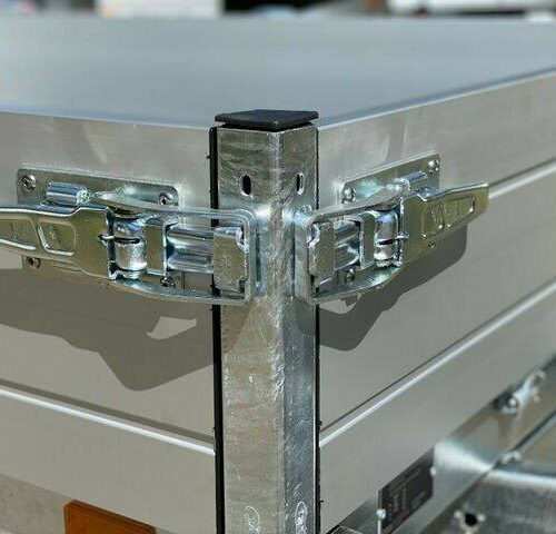 Kipper Saris K1 276 150 2700 kg mit Handpumpe