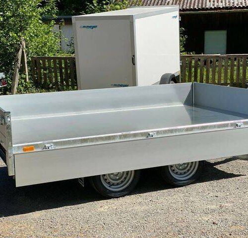 Kipper Saris K1 276 150 2700 kg mit Handpumpe