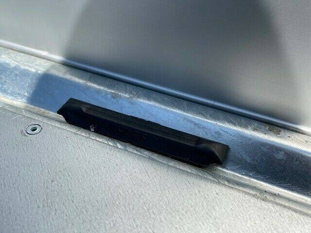 Dreiseitenkipper Saris K3 306 184 3500 - elektrisch mit Rampenschächten