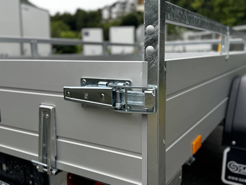 Kastenanhänger Saris McAlu Pro DV 75 - robuster Aluminium Kastenanhänger