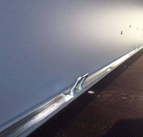 Kofferanhänger Saris FW 2000 - 305x152x180cm - Koffer mit Seitentür!