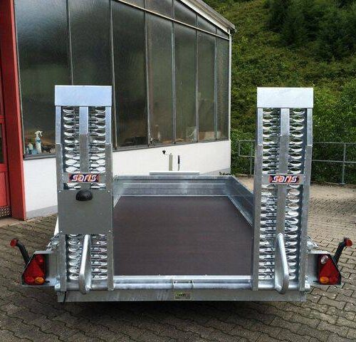 Kastenanhänger Saris Magnum Explorer 3000 kg - Baumaschinentransporter