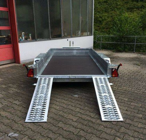 Tieflader Saris Magnum Explorer 300 - tiefer Baggeranhänger