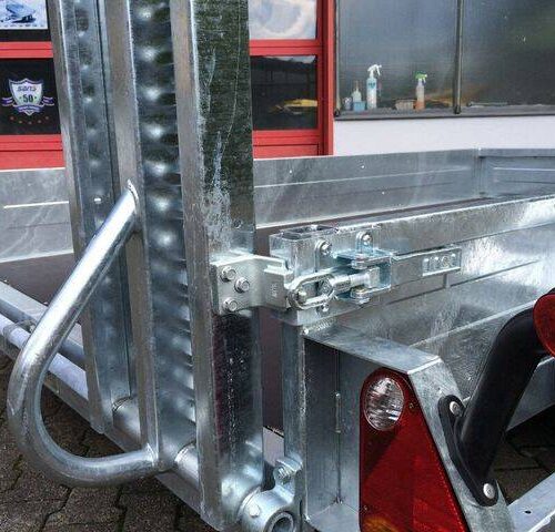 Tieflader Saris Magnum Explorer 300 - tiefer Baggeranhänger