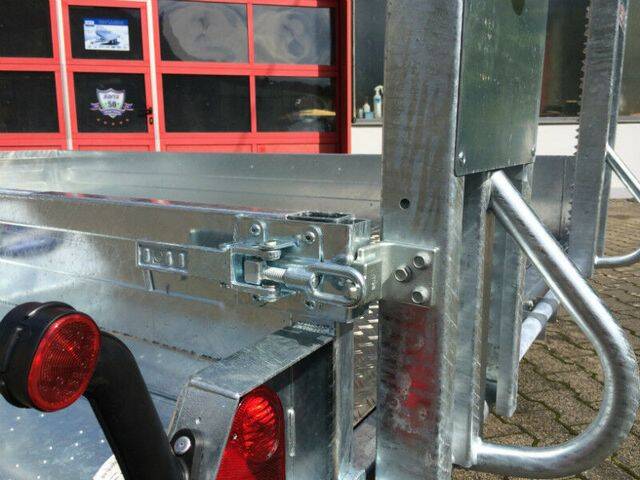 Tieflader Saris Magnum Explorer 3500 - Bagger und Baumaschinenanhänger