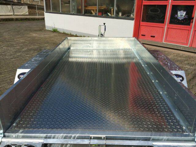 Tieflader Saris Magnum Explorer 3500 - Bagger und Baumaschinenanhänger