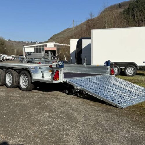 saris-magnum-s-heckrampe-unten Tieflader Saris Magnum S MG 400 182 3500 3 - 4 Meter Baumaschinenanhänger Tridem