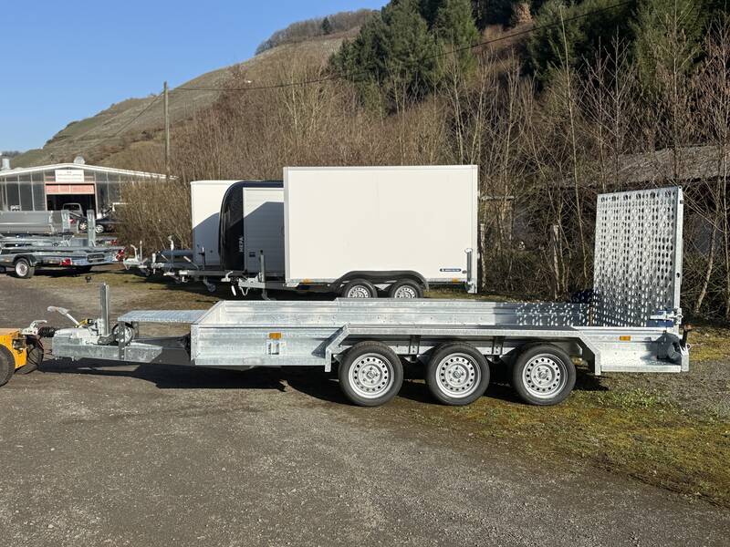 saris-magnum-s-tridem-seite Tieflader Saris Magnum S MG 400 182 3500 3 - 4 Meter Baumaschinenanhänger Tridem