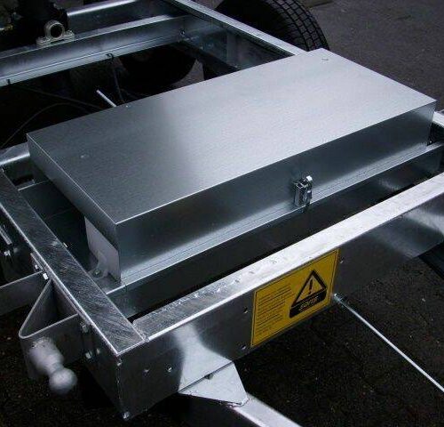 Dreiseitenkipper Saris PK 30 3 Seitenkipper elektr. mit Rampenschächten