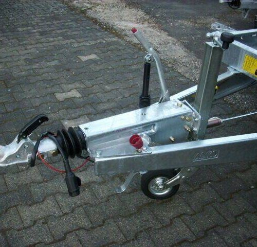 saris-pk-40-royal-giant-dreiseitenkipper-09 Dreiseitenkipper Saris PK 40 3-Seitenkipper elektr. mit Schienenschacht