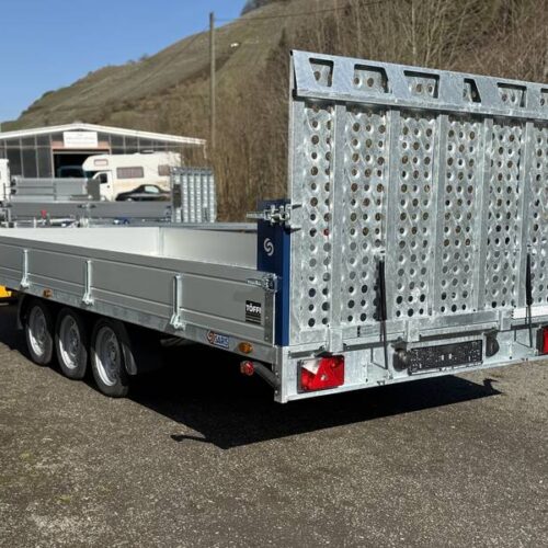 Autotransporter Saris TP 507 210 3500 3 Tridem mit Heckrampe kippbar und Aluwänden