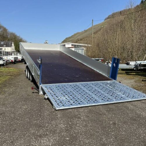 Autotransporter Saris TP 507 210 3500 3 Tridem mit Heckrampe kippbar und Aluwänden