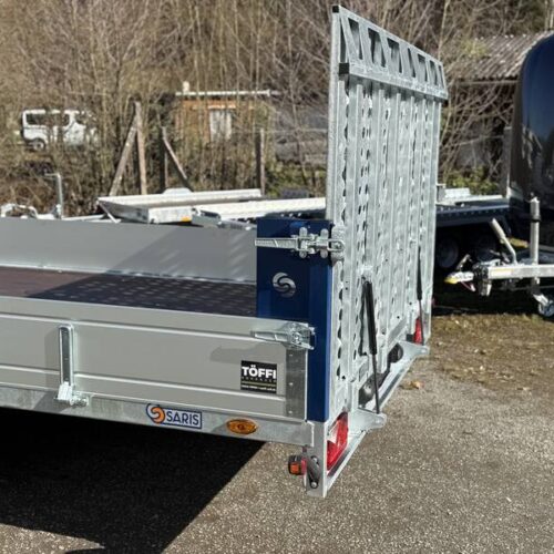 Autotransporter Saris TP 507 210 3500 3 Tridem mit Heckrampe kippbar und Aluwänden
