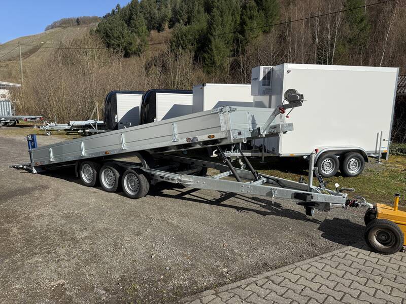 Autotransporter Saris TP 507 210 3500 3 Tridem mit Heckrampe kippbar und Aluwänden