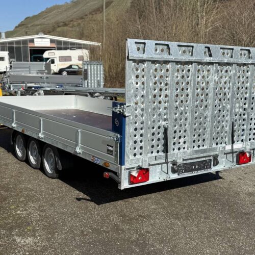 saris-tp-maschinentransporter-heckklappe Tieflader Saris Magnum S MG 400 182 3500 3 - 4 Meter Baumaschinenanhänger Tridem