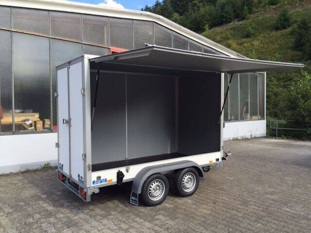 saris-verkaufsanhaenger-fw-2000-01 Verkaufsanhänger Saris FW 3,05x1,52 Verkaufsanhänger mit 2m Innenhöhe!