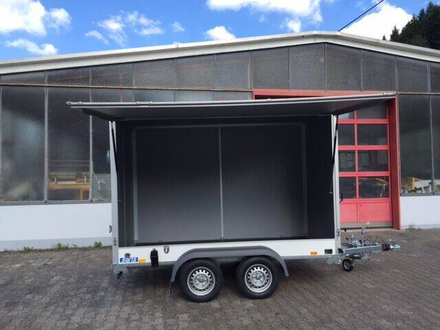 Kofferanhänger Saris FW 3,06x1,54 mit 2m Innenhöhe & Verkaufsklappe!