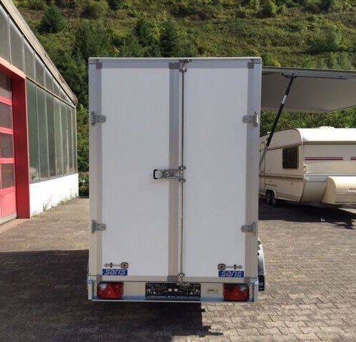 saris-verkaufsanhaenger-fw-2000-03 Verkaufsanhänger Saris FW 3,05x1,52 Verkaufsanhänger mit 2m Innenhöhe!