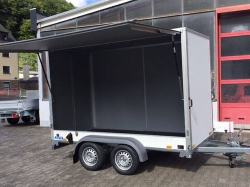 Kofferanhänger Saris FW 3,06x1,54 mit 2m Innenhöhe & Verkaufsklappe!