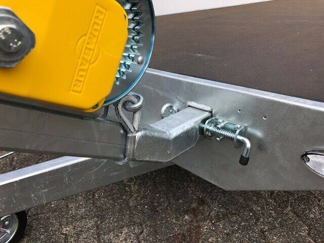 Autotransporter Humbaur Universal 3000 - Multitransporter mit Seilwinde!