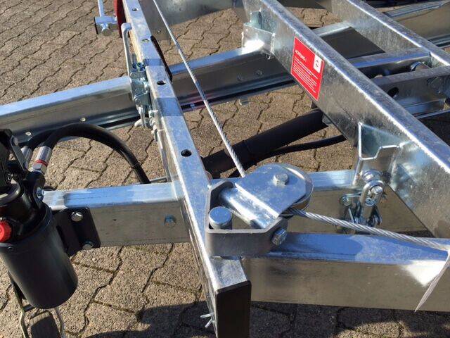 stema-alu-autoanhaenger Autotransporter Stema FHAK 27-40-21.2 - kippbarer Autotransporter mit Seilwinde