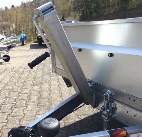 Kastenanhänger Stema Rex 25 - kompakter Kippanhänger mit Auffahrrampe