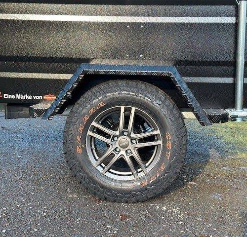 Kofferanhänger TPV KT-EB2 VS Plus Offroad Anhänger - Deckel Schwarz