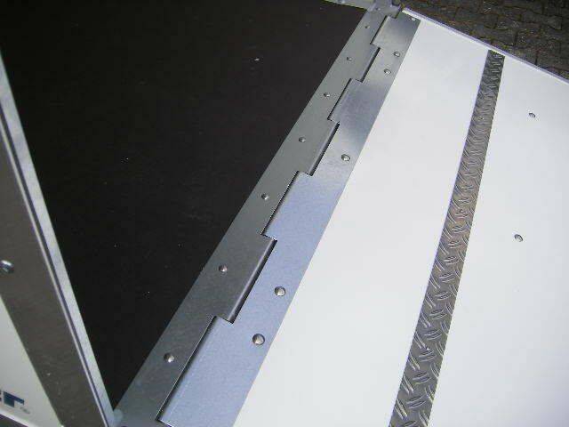 Kofferanhänger WM Meyer AZ 2035/151 S35 3,51x1,51x1,85m mit Auffahrrampe