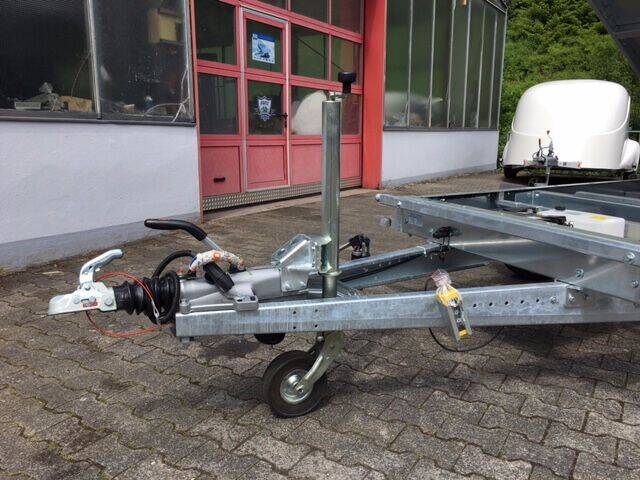 Dreiseitenkipper WM Meyer HKC 3536/186 elektrisch kippbar mit Nothandpumpe