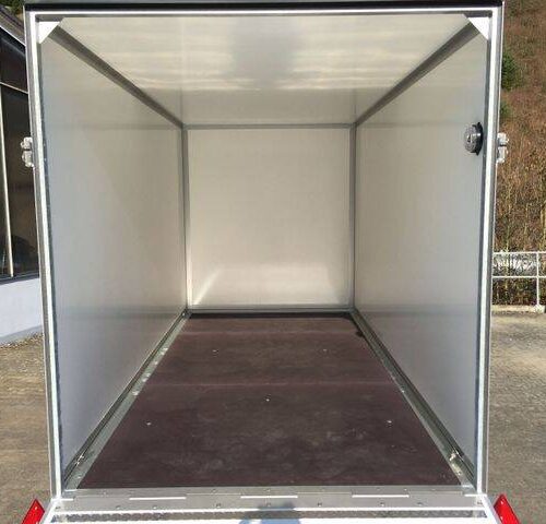 Kofferanhänger WM Meyer AZ 2740/185 S35 - 4 mtr. Koffer mit Heckrampe