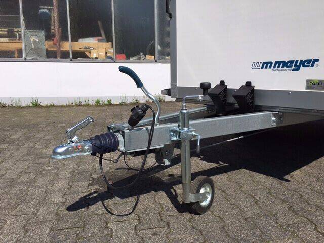 Kofferanhänger WM Meyer AZ 1325/126 S30 - kompakter gebremster Koffer