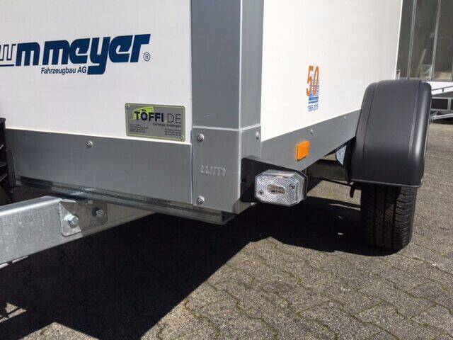 Kofferanhänger WM Meyer AZ 1325/126 S30 - kompakter gebremster Koffer